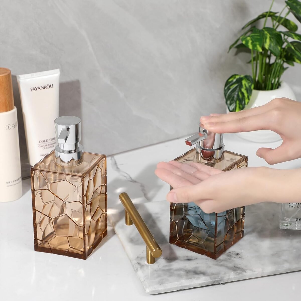1735263686 Hand Soap Dispenser Clear Acrylic Plastic Liquid Pump